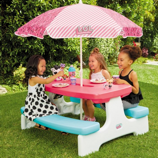 Little Tikes Ride-ons LOL Surprise™ Birthday Party Table with Umbrella